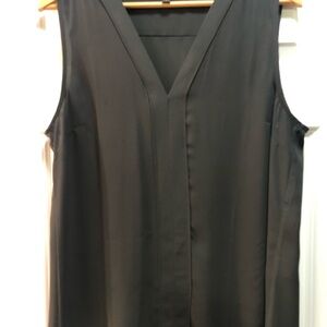 Elegant Gray Sleeveless Top